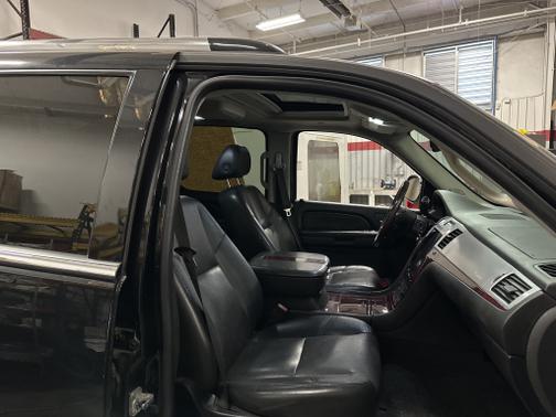 2007 Cadillac Escalade EXT Base